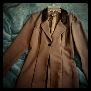 Women's Black Vintage Tailcoat Size 5/6